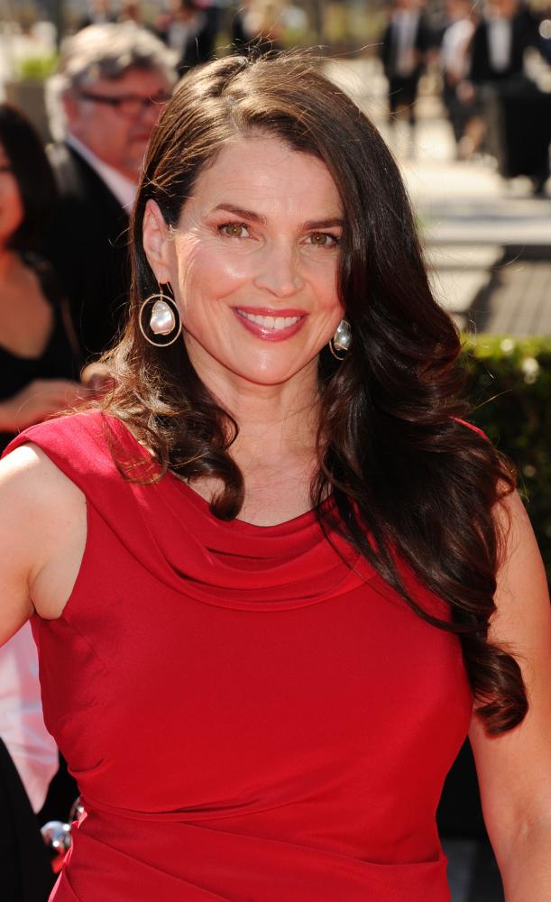 julia ormond