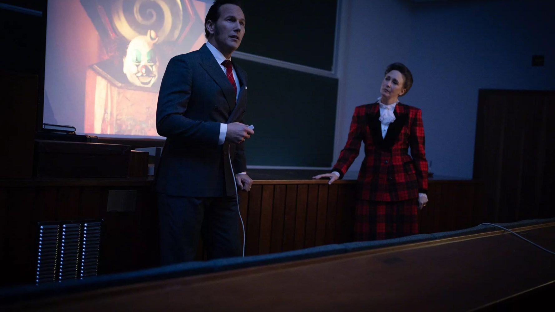 اولین تریلر از قسمت چهارم فیلم The Conjuring با بازی پاتریک ویلسون منتشر شد